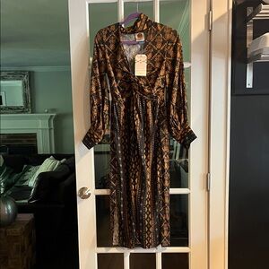 NWT - FARM RIO - XS - Long-Sleeve V-Neck Printed Tie-Front Midi Dress